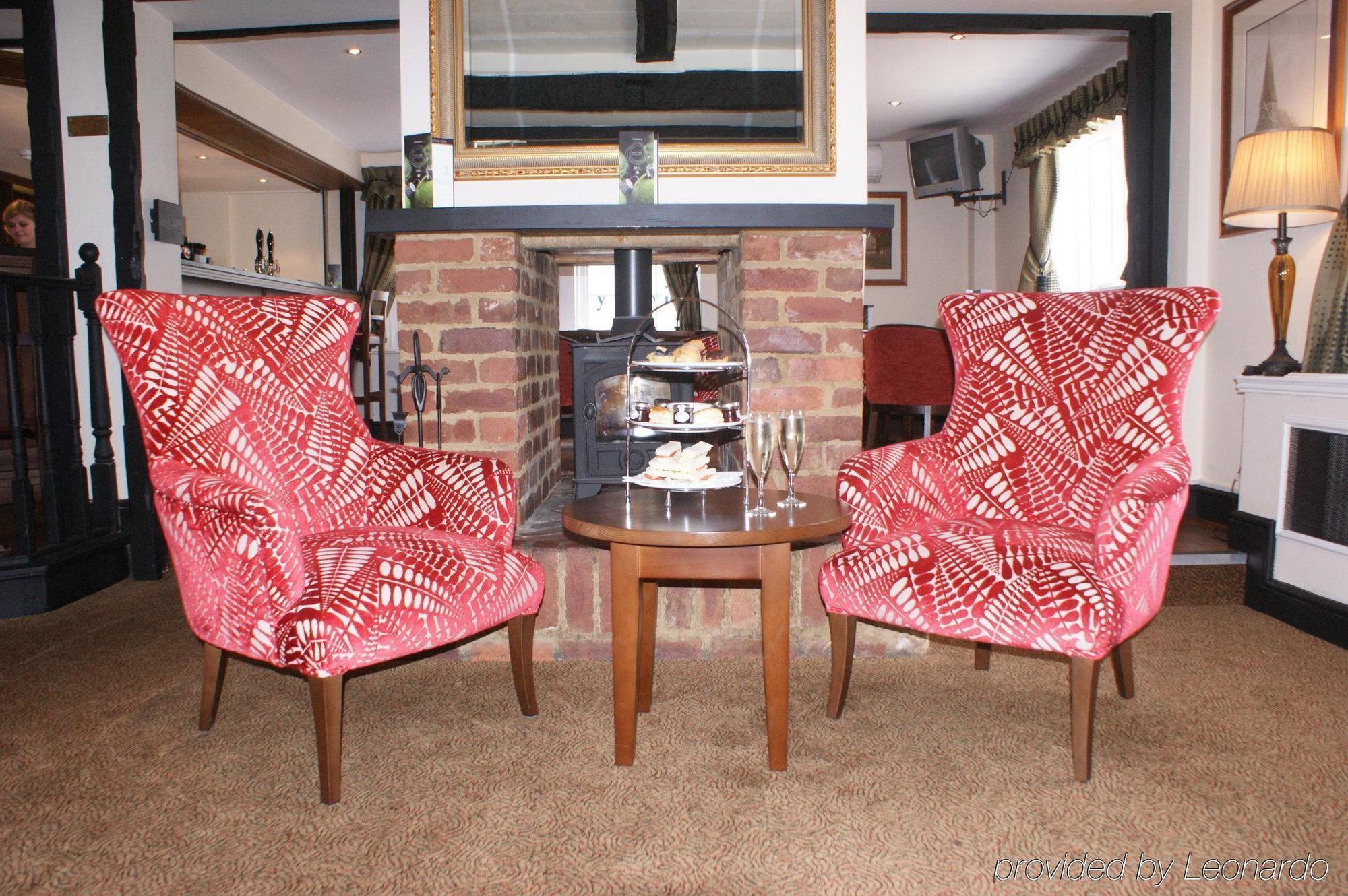 The White Horse Hotel Hertingfordbury Dalaman gambar